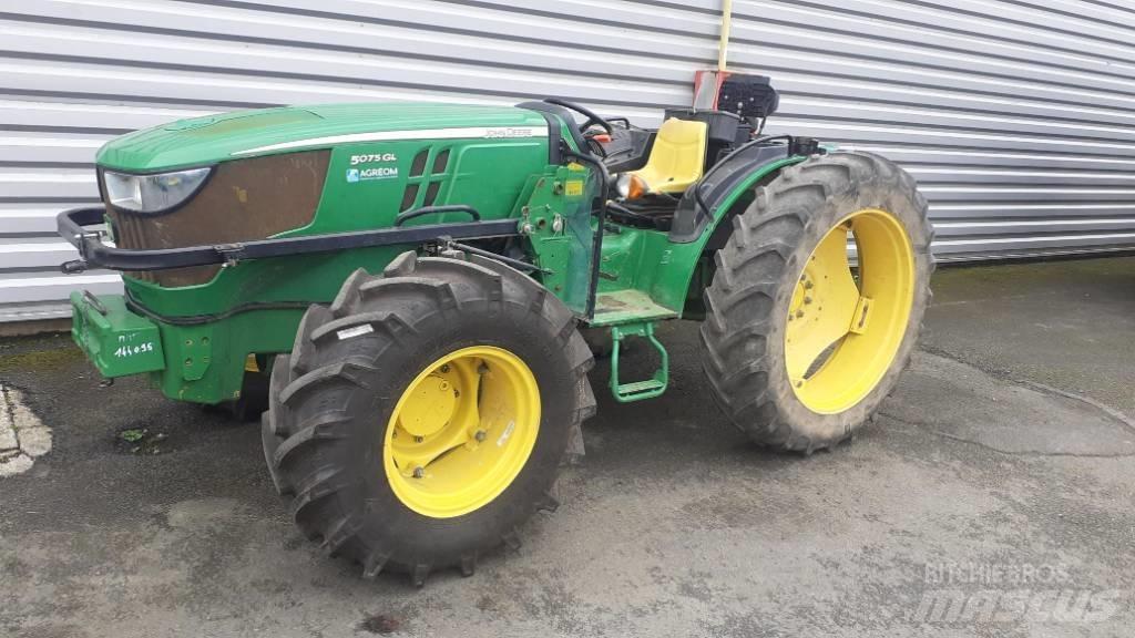 John Deere 5075GL Tractoare