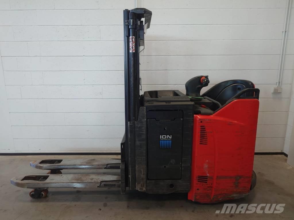 Linde D 12 Transpaleti autopropulsanti