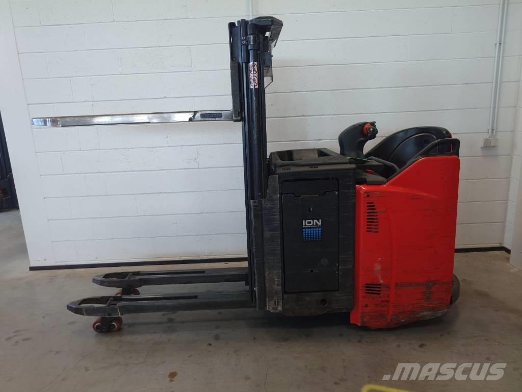 Linde D 12 Transpaleti autopropulsanti