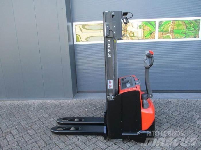 Toyota SWE 140 Transpaleta manuala