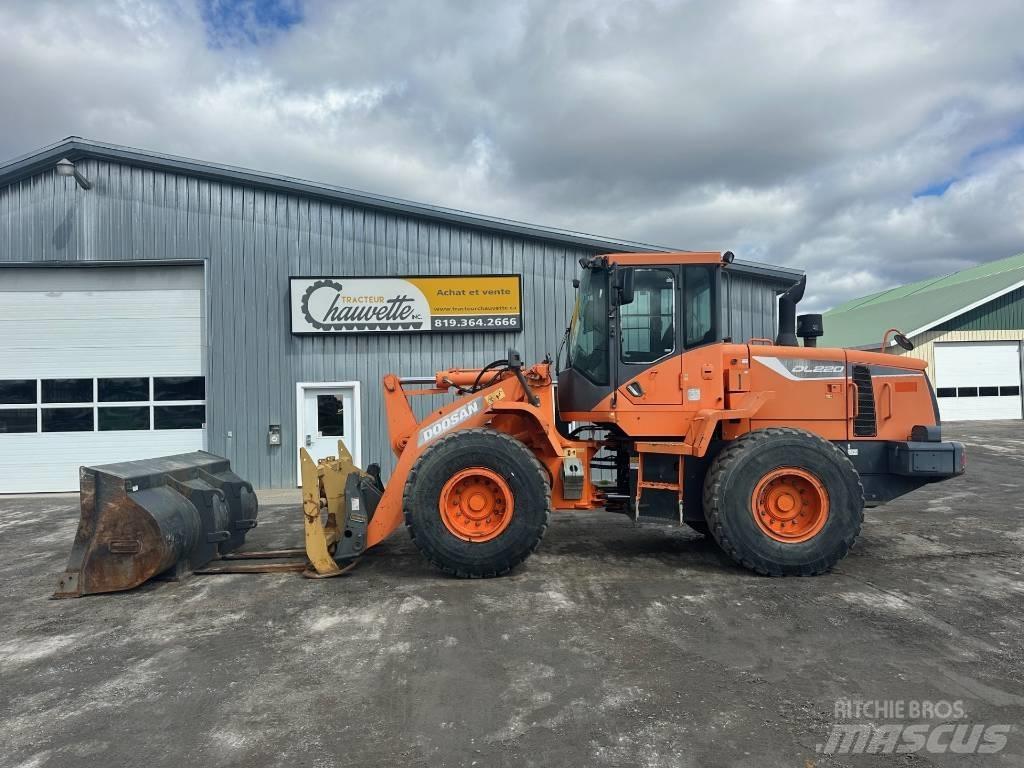 Doosan DL220-5 Incarcator pe pneuri