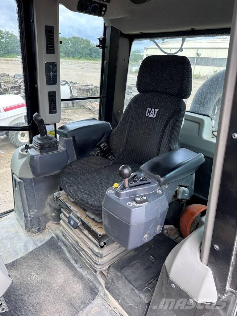 CAT 963K Încarcatoare cu excavator