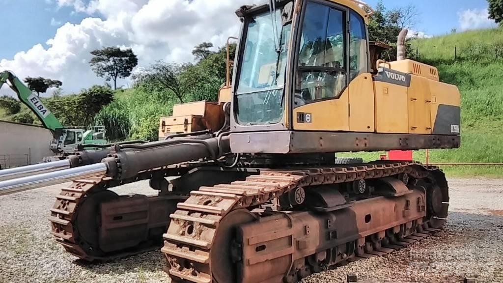 Volvo EC750D Excavatoare pe șenile
