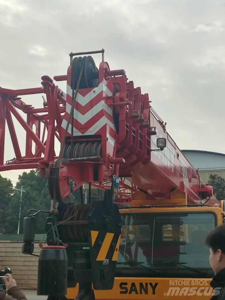 Sany STC 750 Dispozitive de ridicare şi lifturi pentru materiale