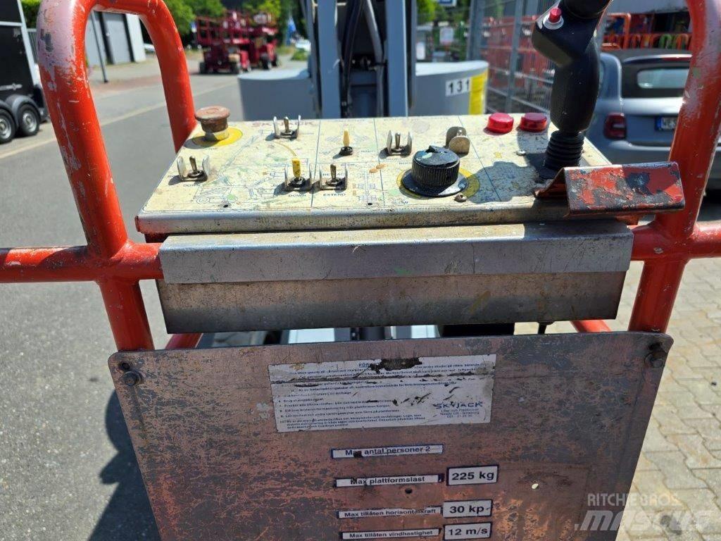 SkyJack SJKB 33 N Nacele cu brat articulat
