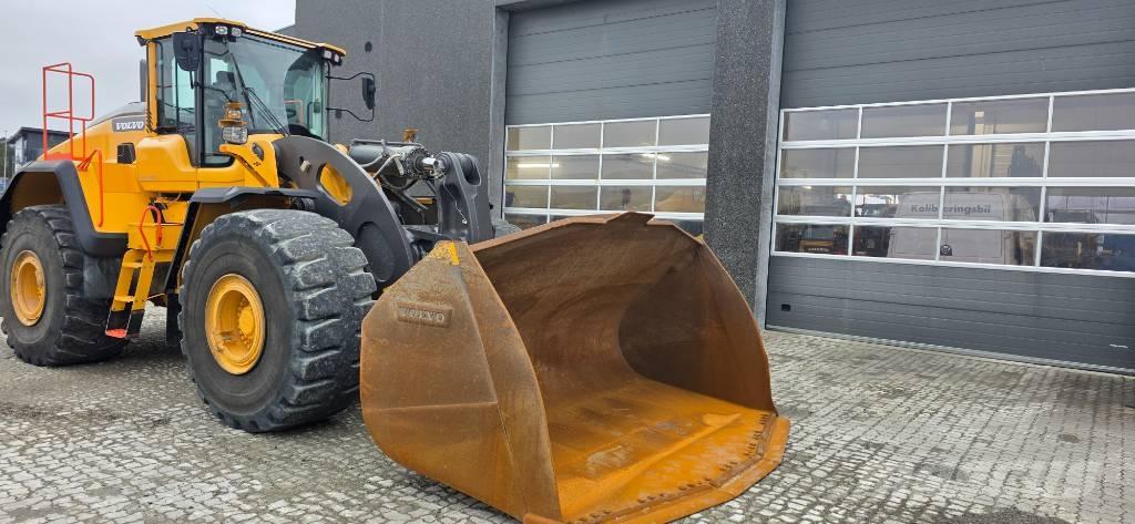 Volvo L 260 H Incarcator pe pneuri
