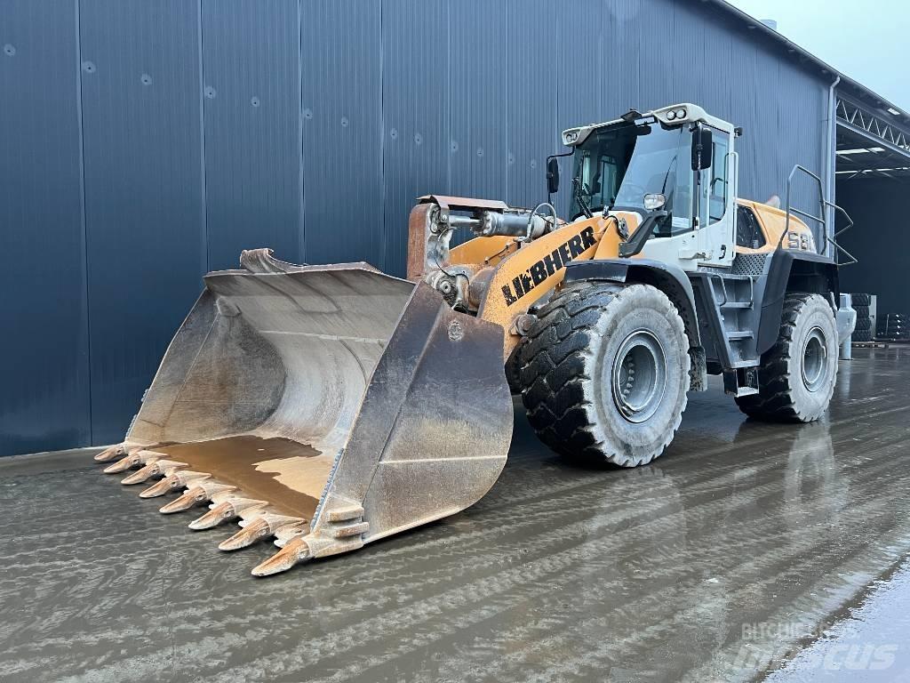 Liebherr L580 Incarcator pe pneuri