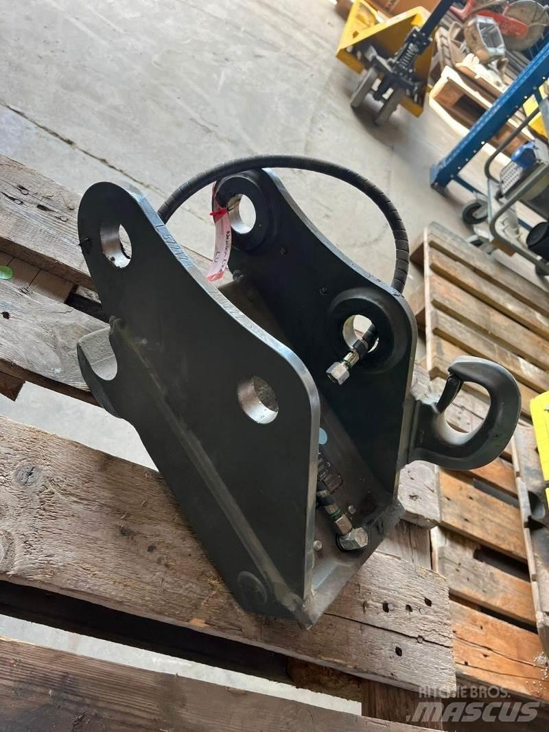  HS03 Conectoare rapide