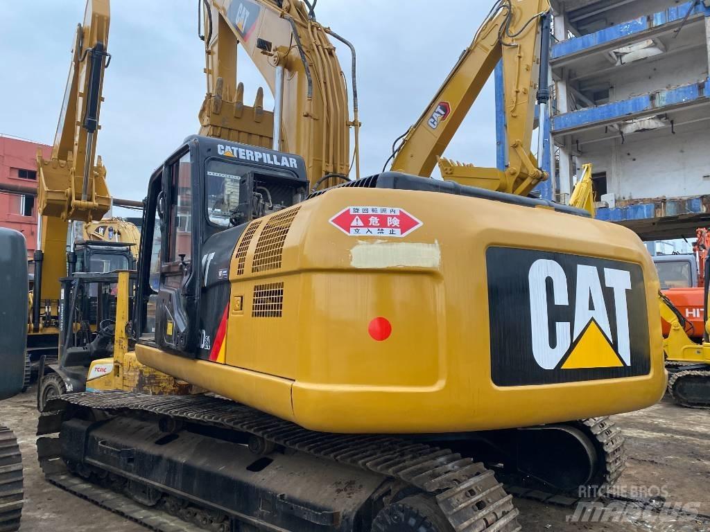 CAT 326 D2L Excavatoare pe șenile
