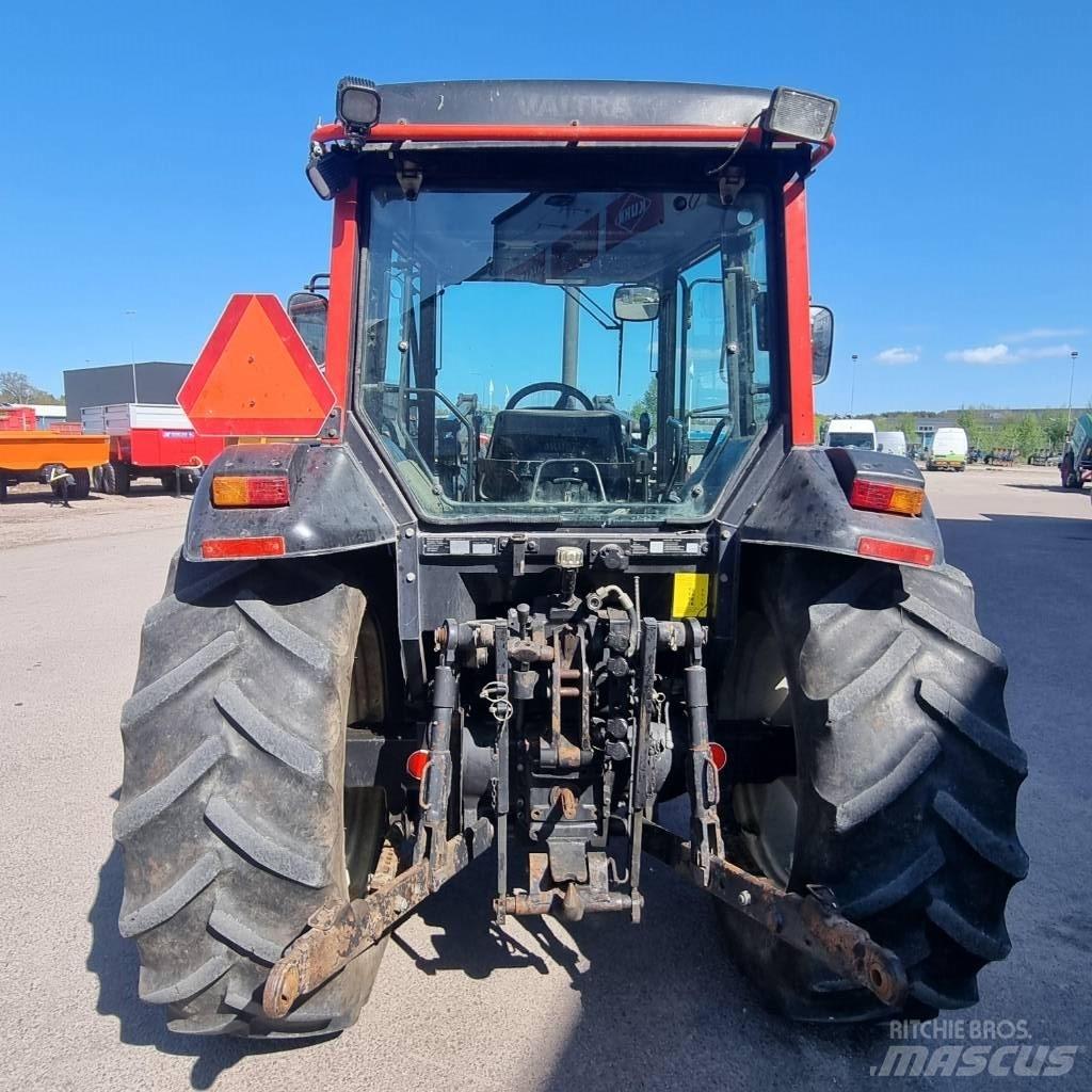 Valtra Valmet 900 Tractoare