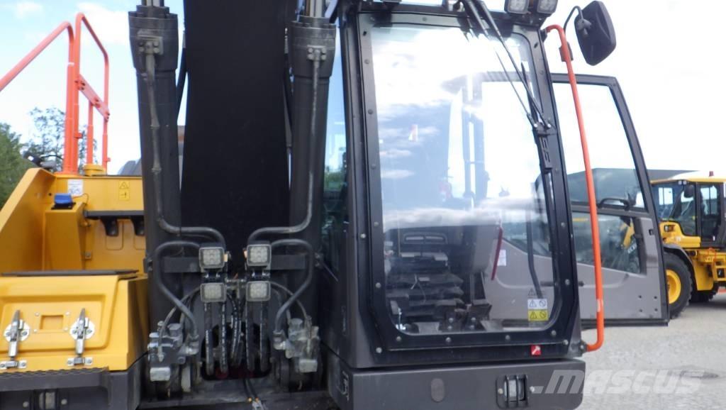 Volvo EC220EL Excavatoare pe șenile
