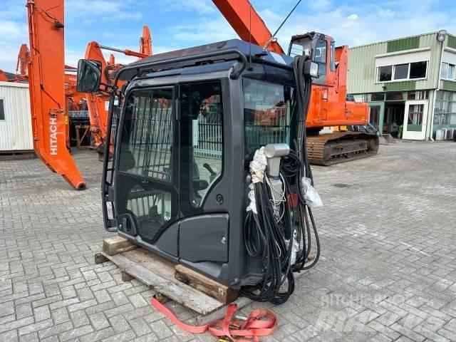 Hitachi ZX-LC-5B Cabine si interior