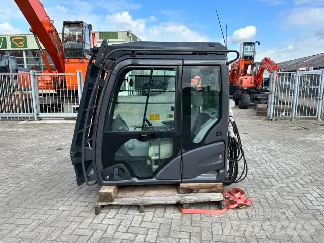 Hitachi ZX-LC-5B Cabine si interior