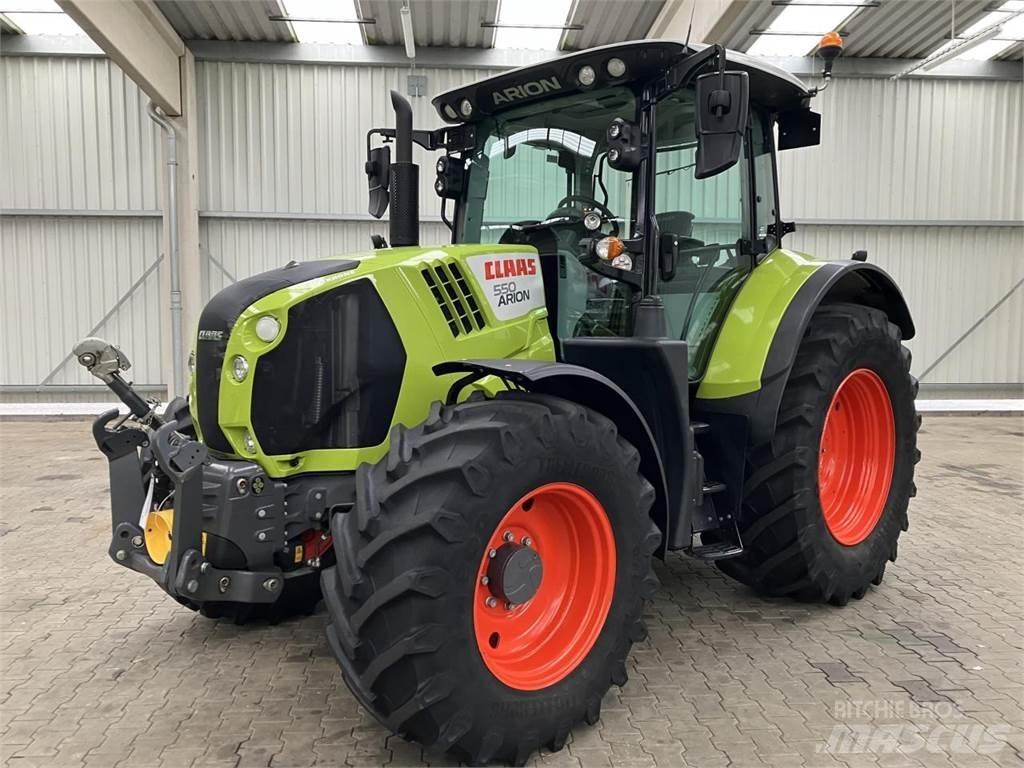 CLAAS Arion 550 Tractoare