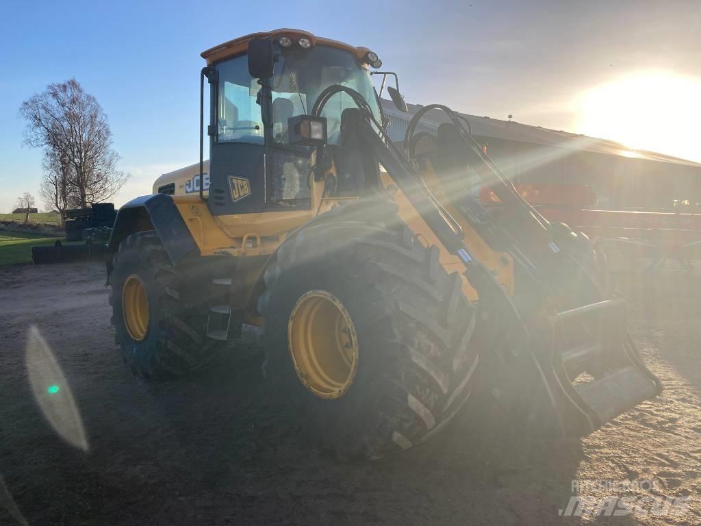 JCB 426E AGRI Incarcator pe pneuri