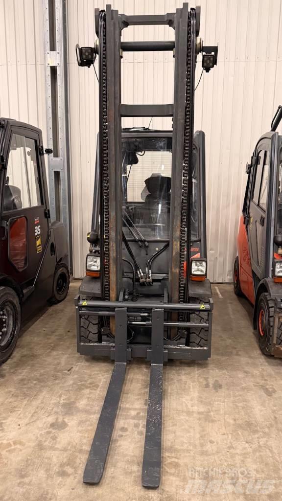 Linde H25D-02 Stivuitor diesel