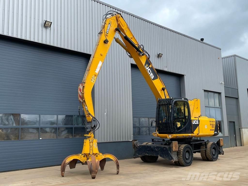 JCB JS200W Paleta de manipulare