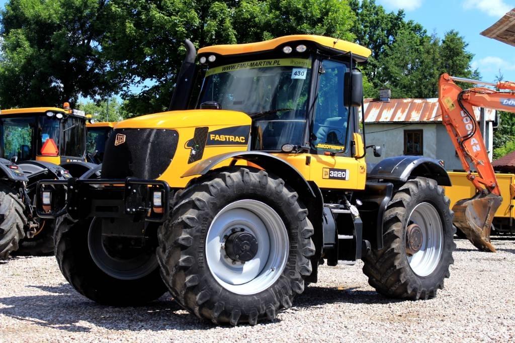 JCB Fastrac 3220-65 Tractoare