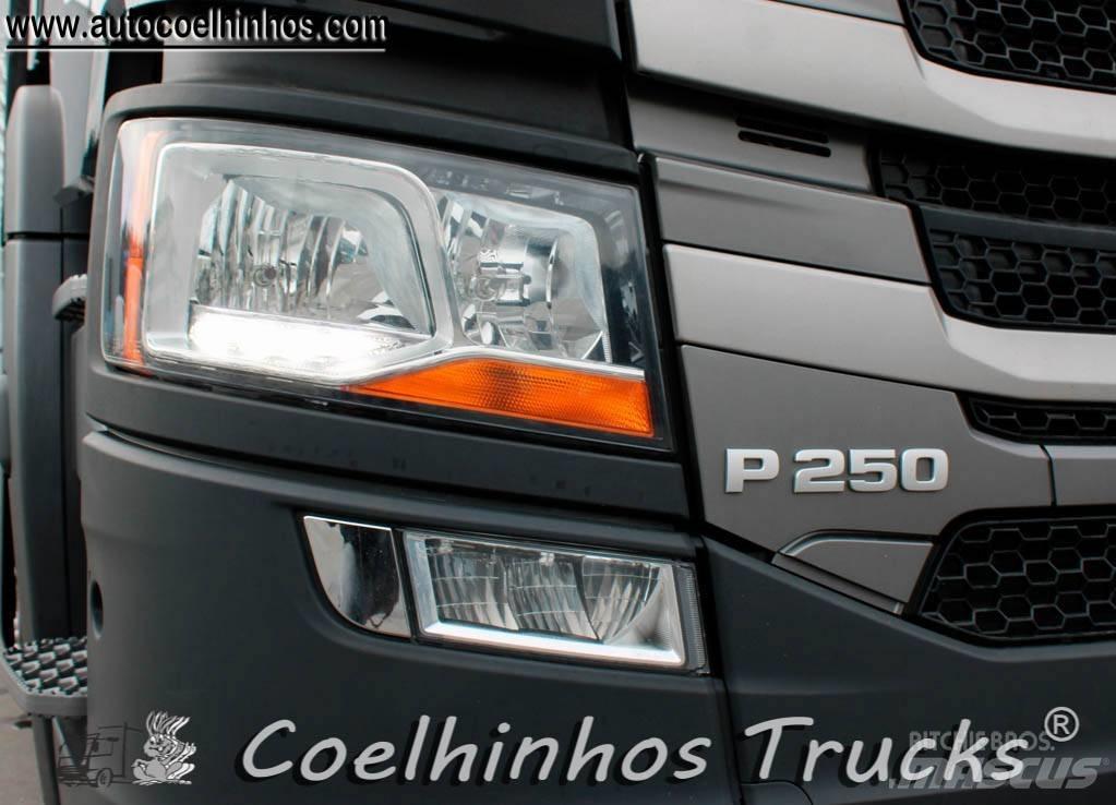 Scania P 250 Camion cu prelata
