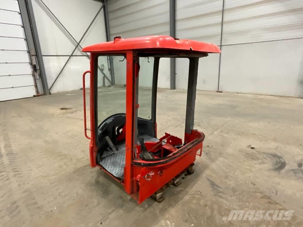 Volvo L 30 B Cabine si interior