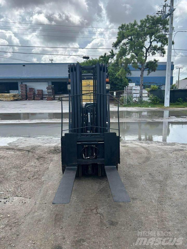 TCM FCG30T7T Stivuitoare de containere