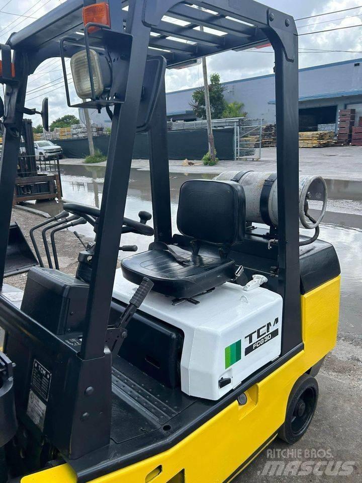 TCM FCG30T7T Stivuitoare de containere