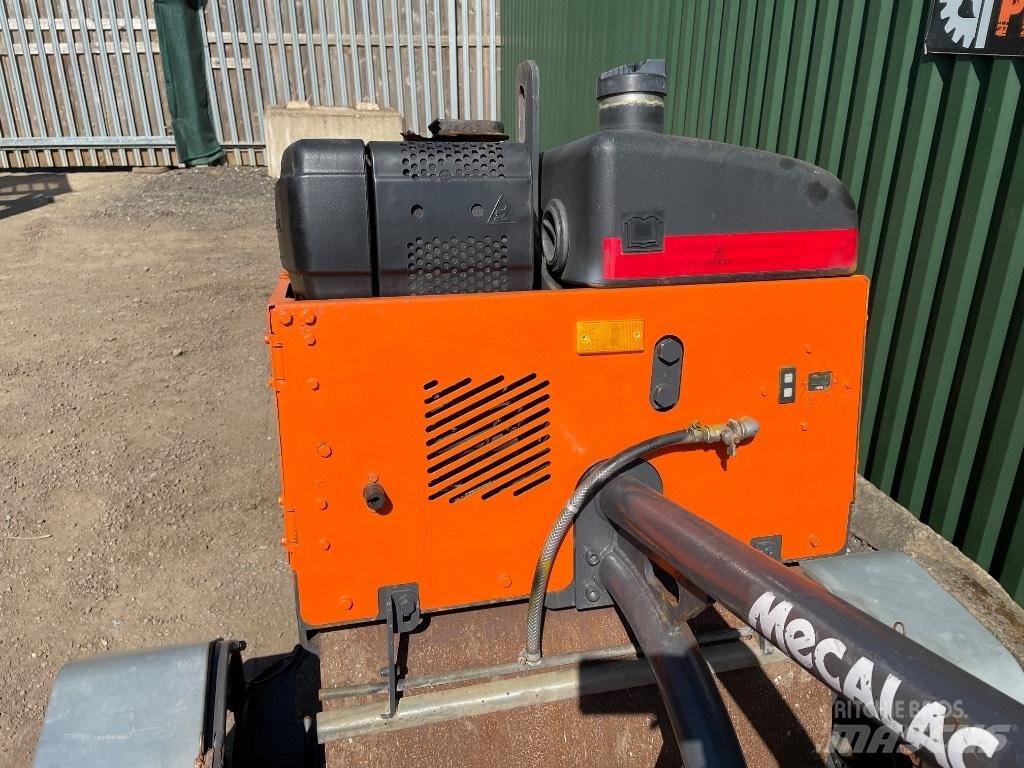 Mecalac MBR 71 Compactoare monocilindrice