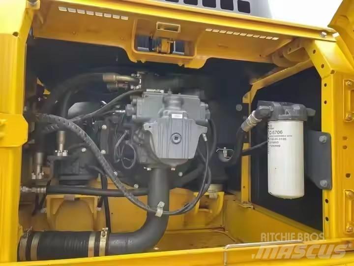 Komatsu PC360 Excavatoare pe șenile
