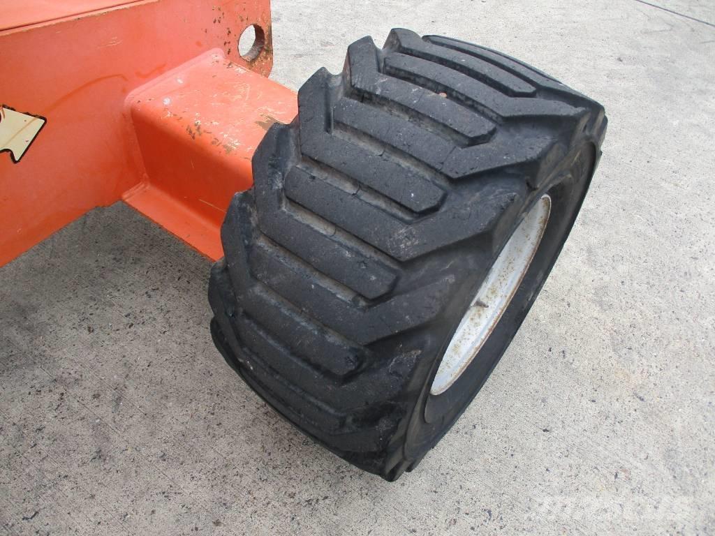 JLG 510 AJ (271) Nacele compacte autopropulsante