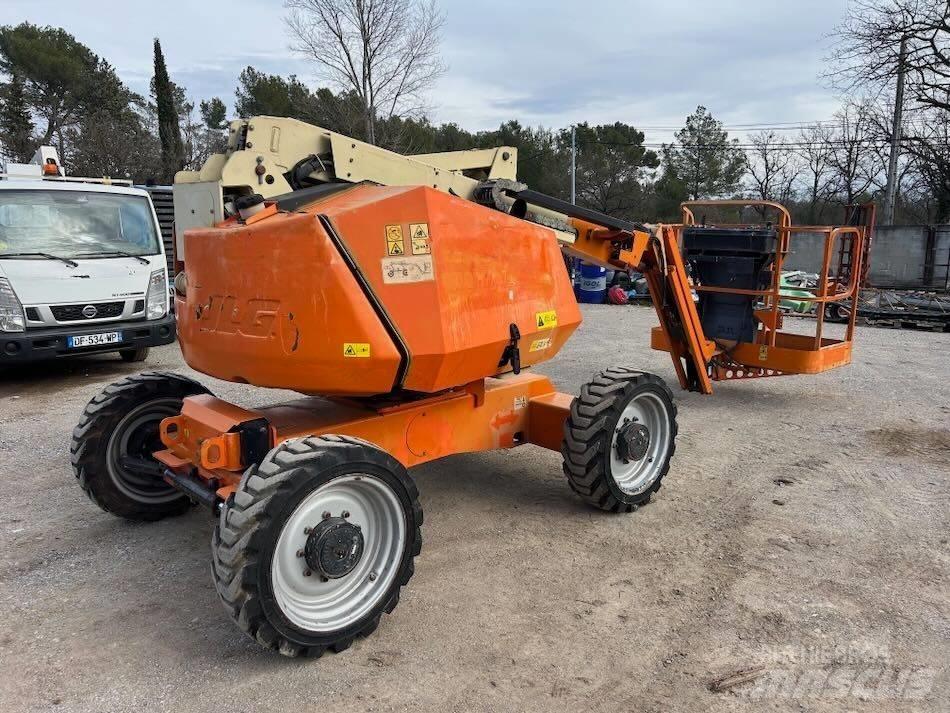 JLG 340 AJ Nacele cu brat articulat