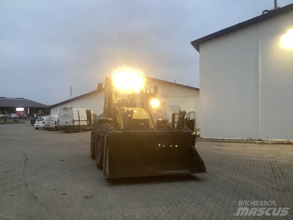 New Holland B 115 C Buldoexcavatoare
