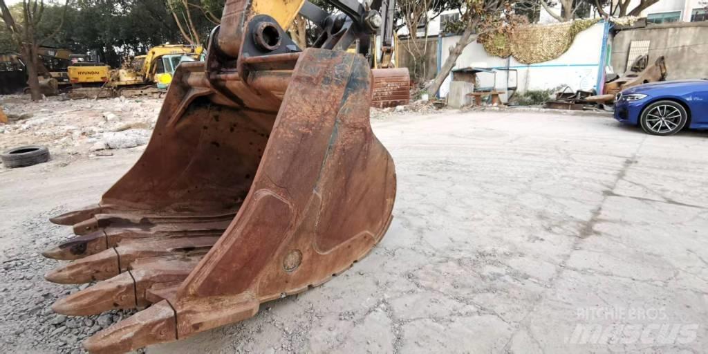 Hyundai 520L-9VS Excavatoare pe șenile
