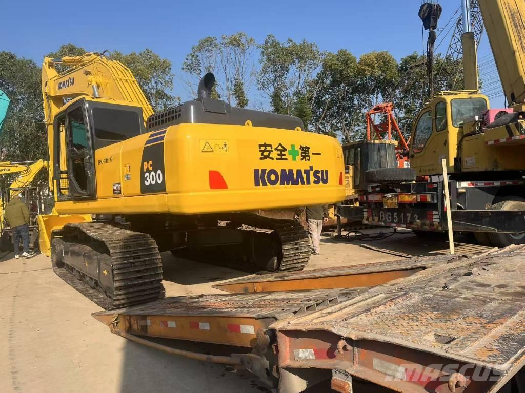 Komatsu PC 300 LC-7 Excavatoare pe șenile
