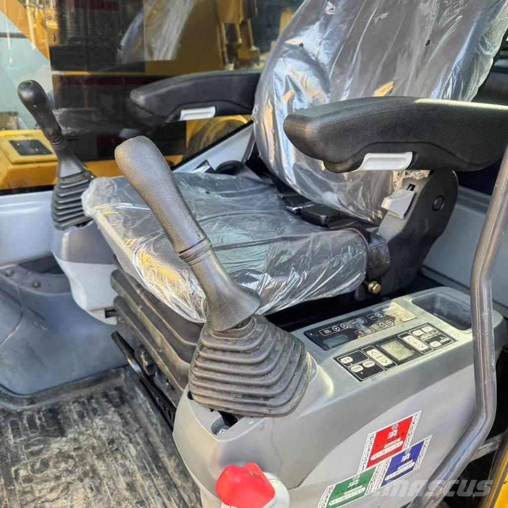 Komatsu PC 300 LC-7 Excavatoare pe șenile
