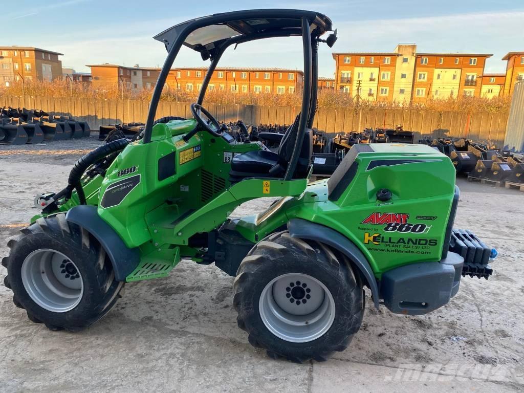 Avant 860 i Incarcator pe pneuri