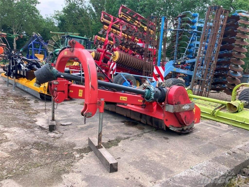 Kuhn TBE 210 Cositoare