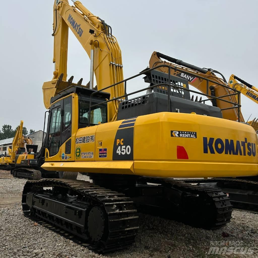 Komatsu 450 Excavatoare pe șenile
