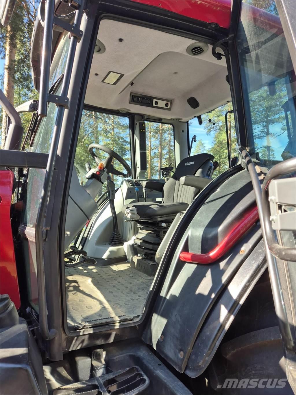 Valtra N91 Tractoare