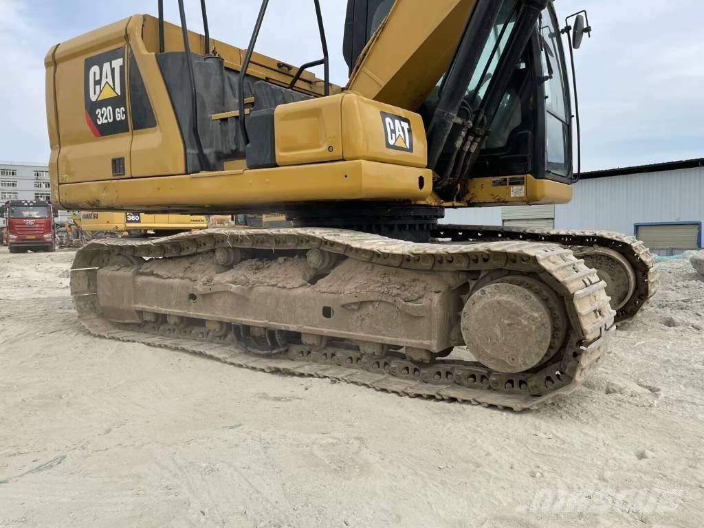 CAT 320GC Excavatoare pe șenile
