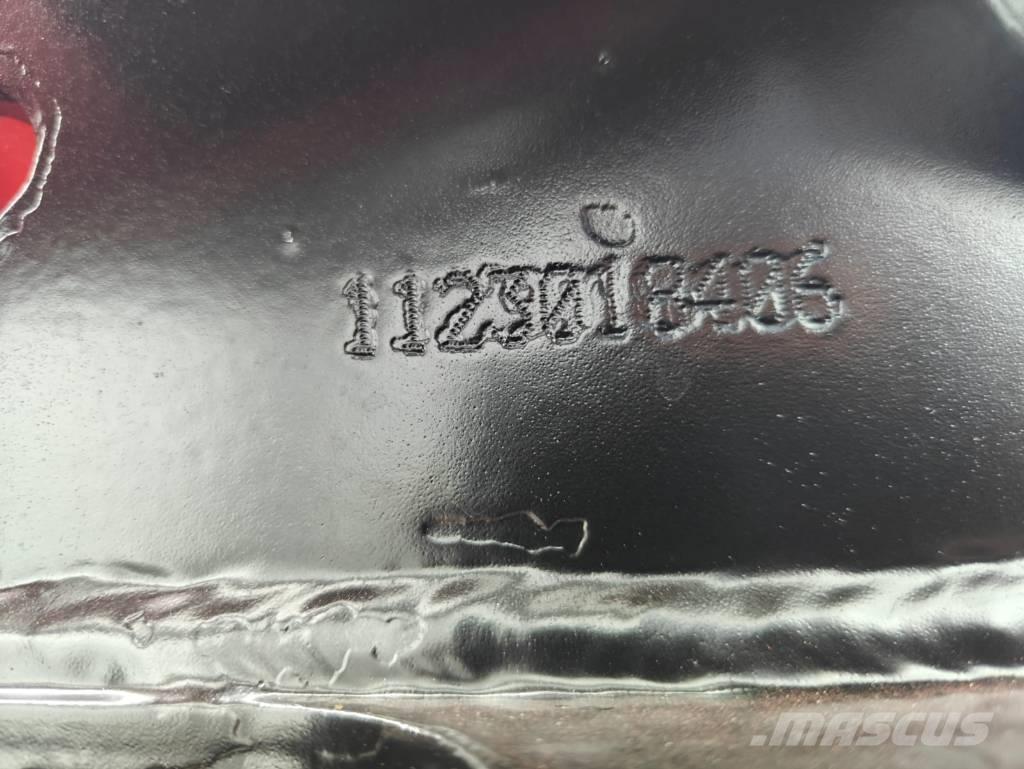 Komatsu C 123 Capete pentru culegatoare