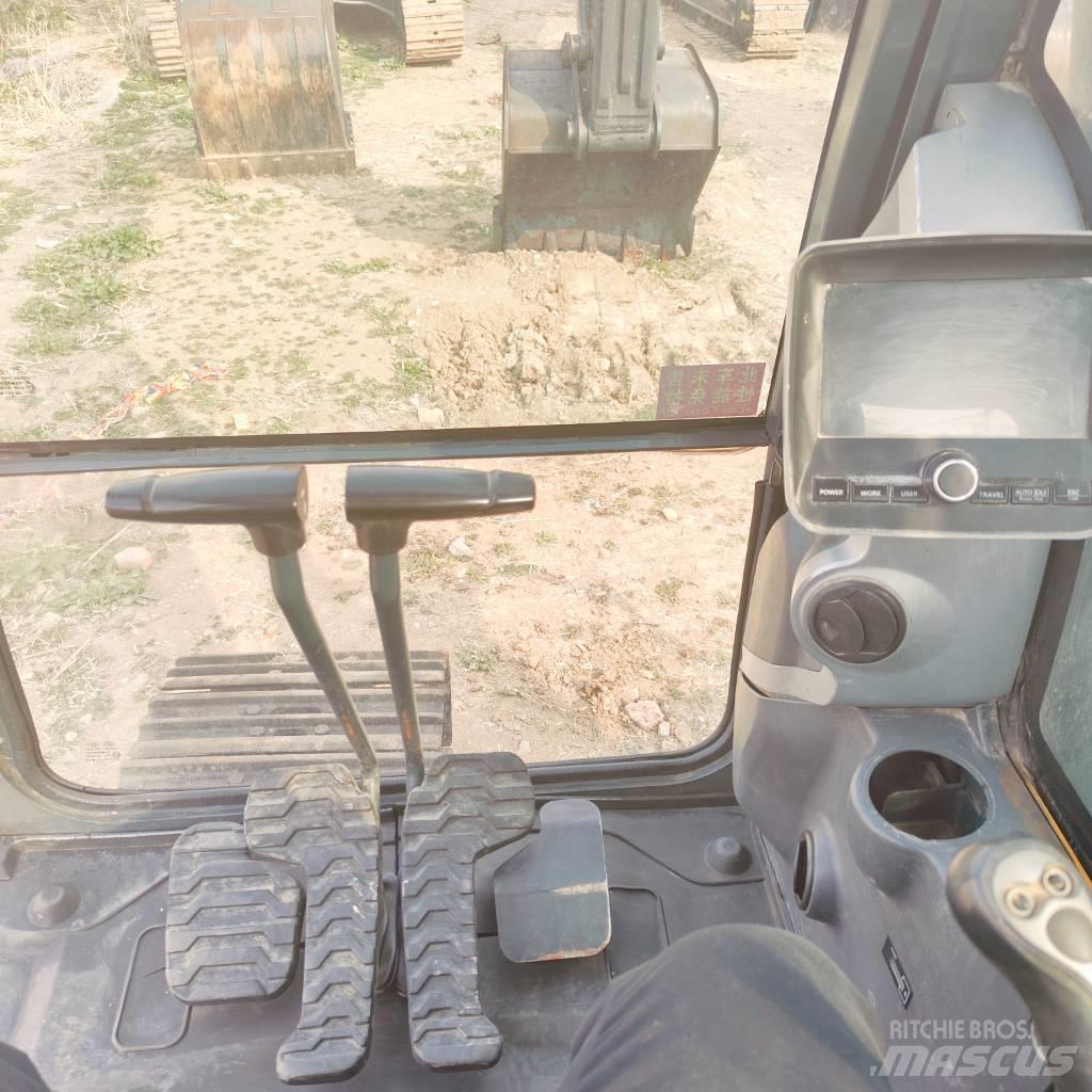 Hyundai R220LC-9S Excavatoare pe șenile

