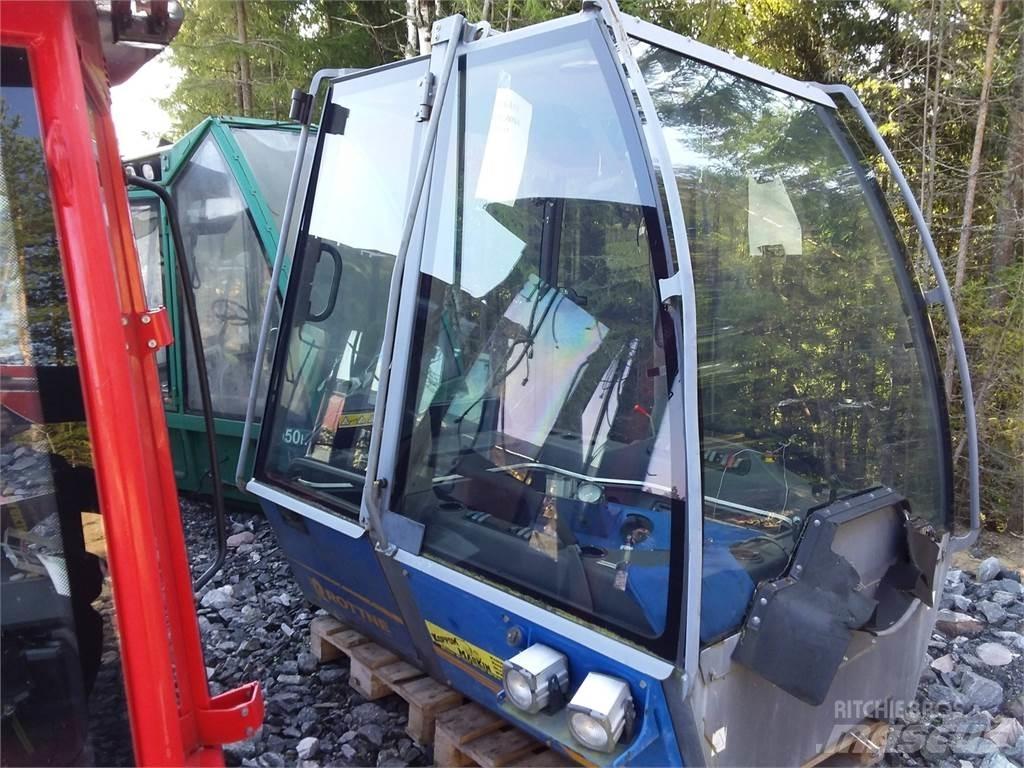 Rottne F18 Cabine si interior