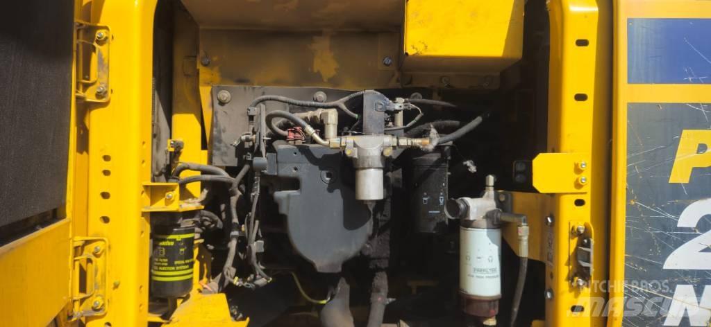Komatsu PC240NLC-11 Excavatoare pe șenile
