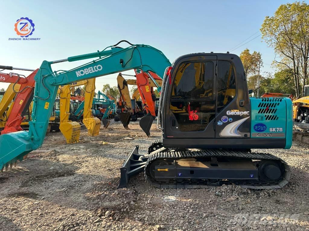 Kobelco SK 75 Excavatoare 7t - 12t