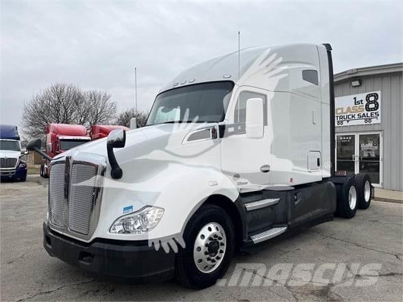 Kenworth T680 Autotractoare