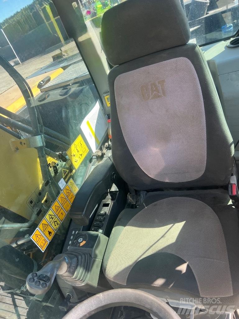 CAT M314F Excavatoare cu roti