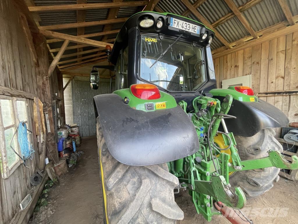 John Deere 6110M Tractoare