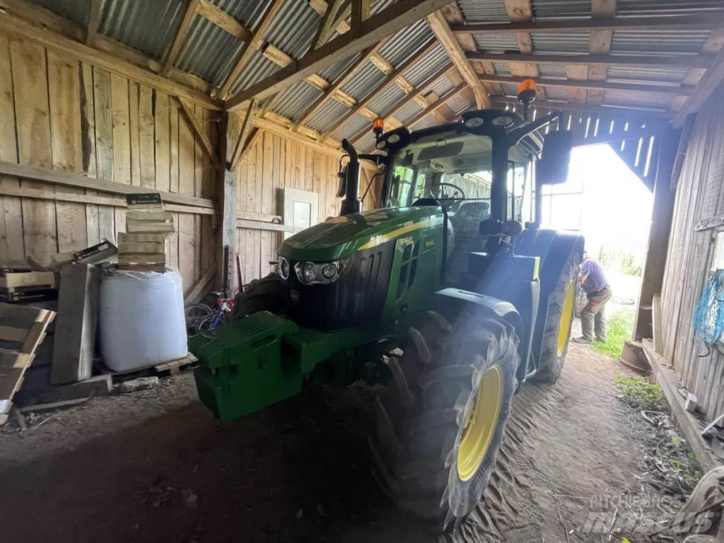 John Deere 6110M Tractoare