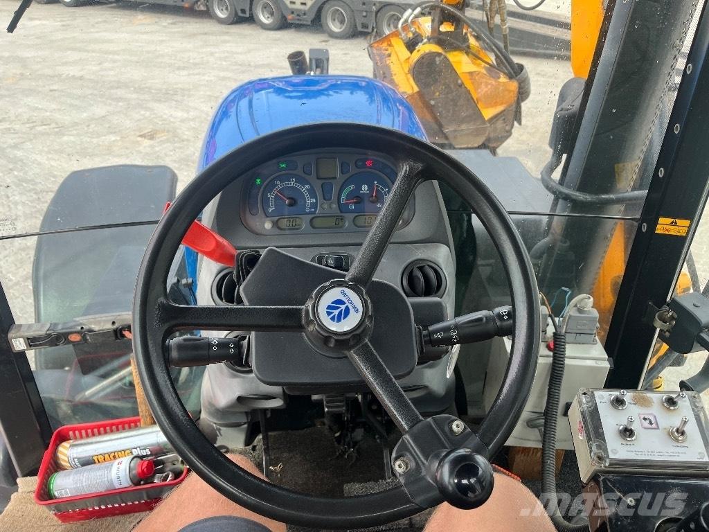 New Holland TS 115 A Tractoare