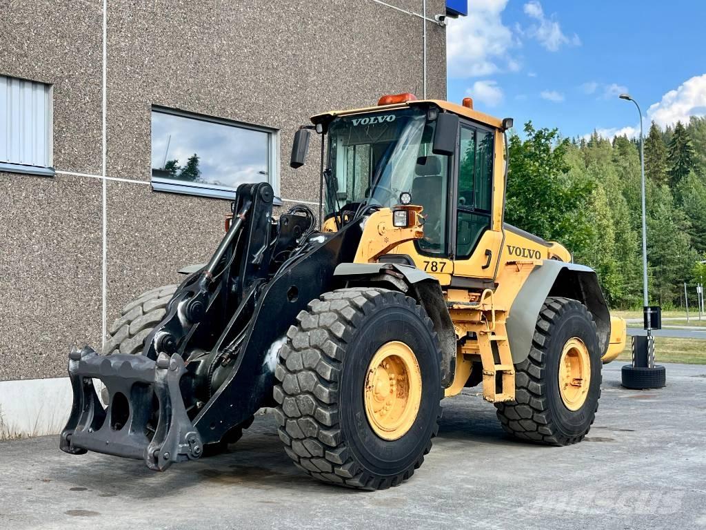 Volvo L 120 F Incarcator pe pneuri